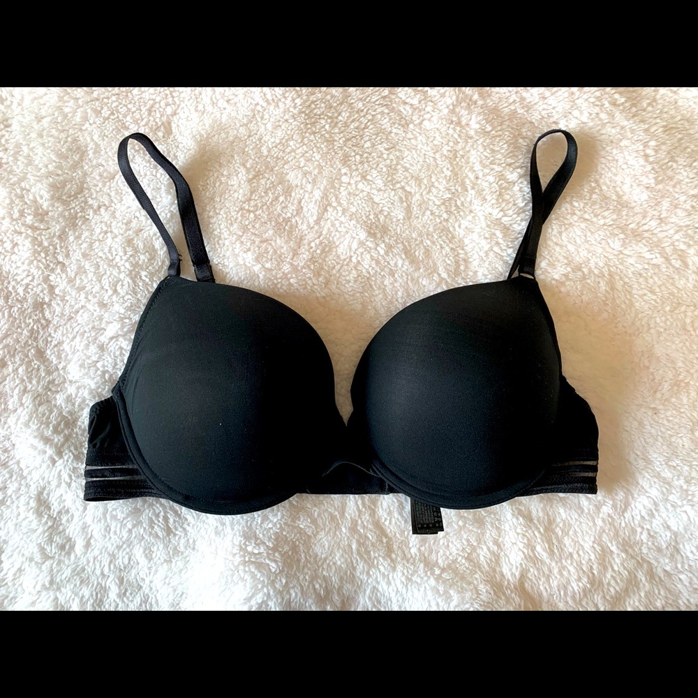 Heidi Klum Intimates black bra 36D